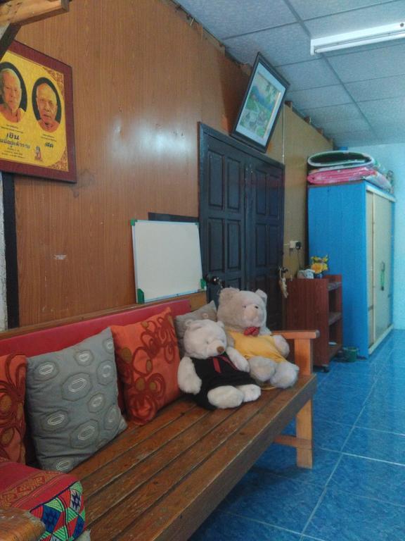 Patchaya Guesthouse アムパワー エクステリア 写真