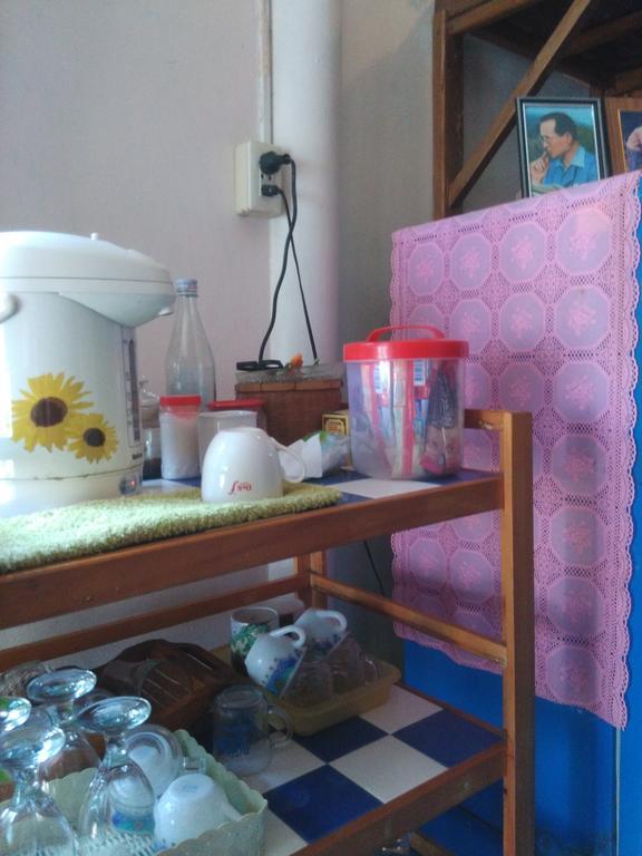 Patchaya Guesthouse アムパワー エクステリア 写真