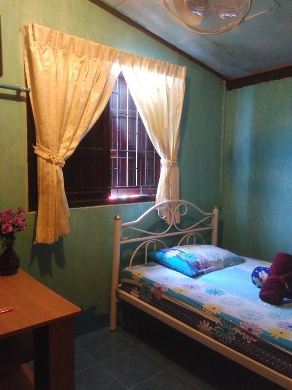 Patchaya Guesthouse アムパワー エクステリア 写真