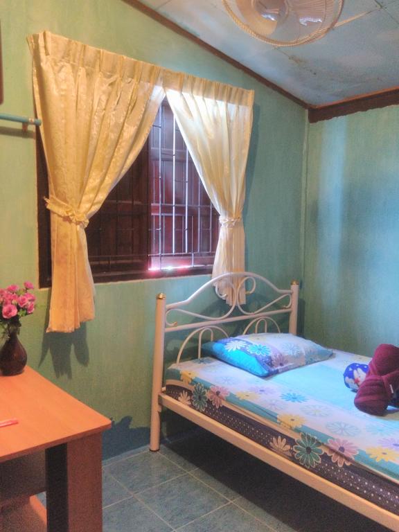 Patchaya Guesthouse アムパワー エクステリア 写真